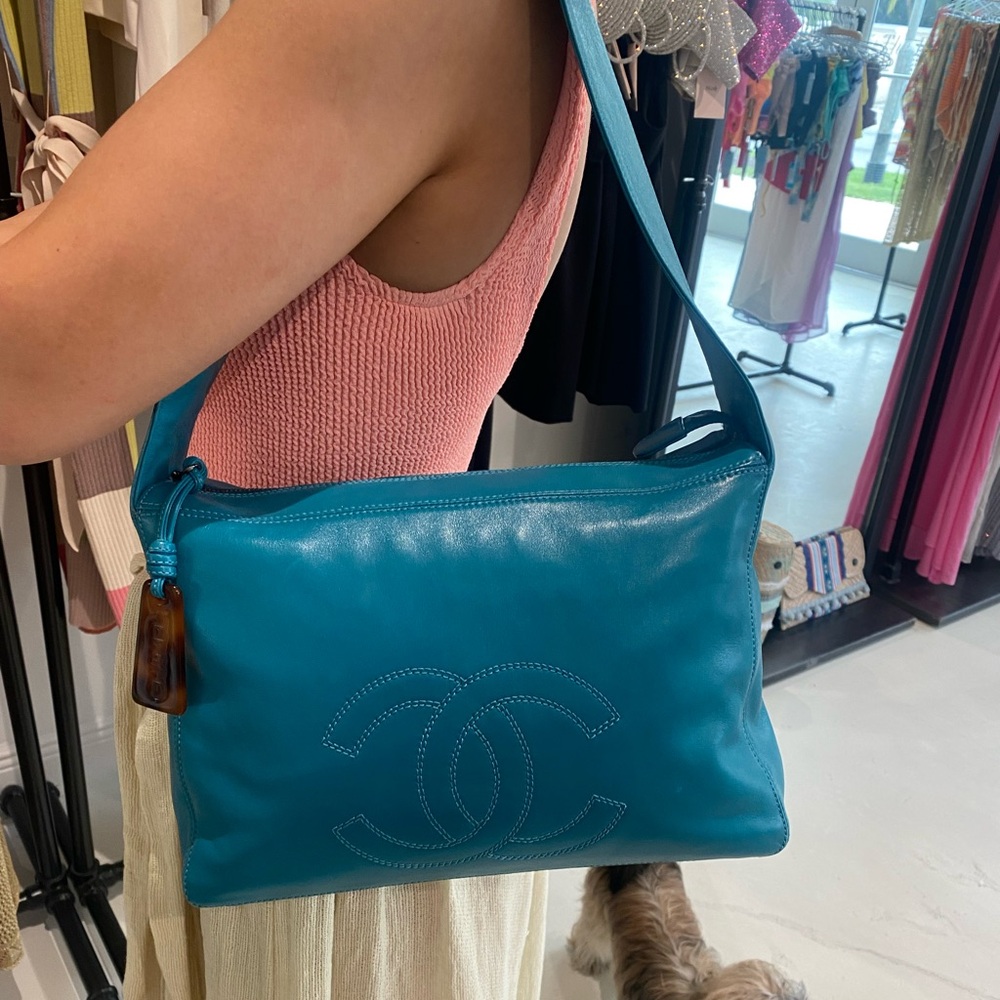 Chanel lambskin cc shoulder bag